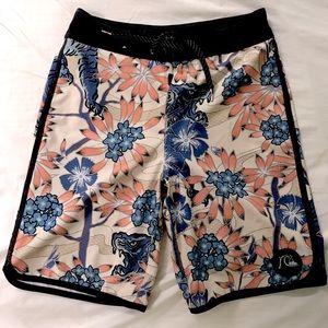 Boardshort Size 27 - Quiksilver